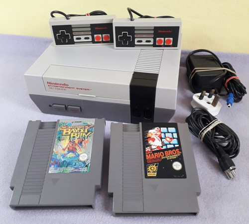 Pacchetto console nintendo nes - pacchetto,