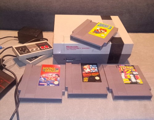 Pacchetto console nintendo nes - nintendo,